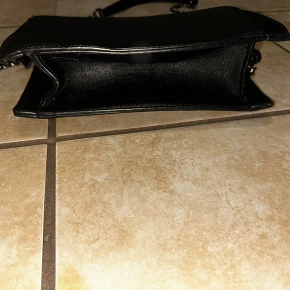 Luxury inspired crossbody bag - Picture 4 of 7